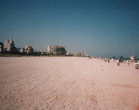 Das ist der Strand, so etwa um 8 Uhr morgens